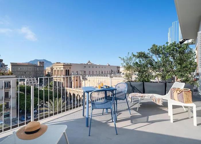 Attico 37 - Queen Room Con Terrazza Privata